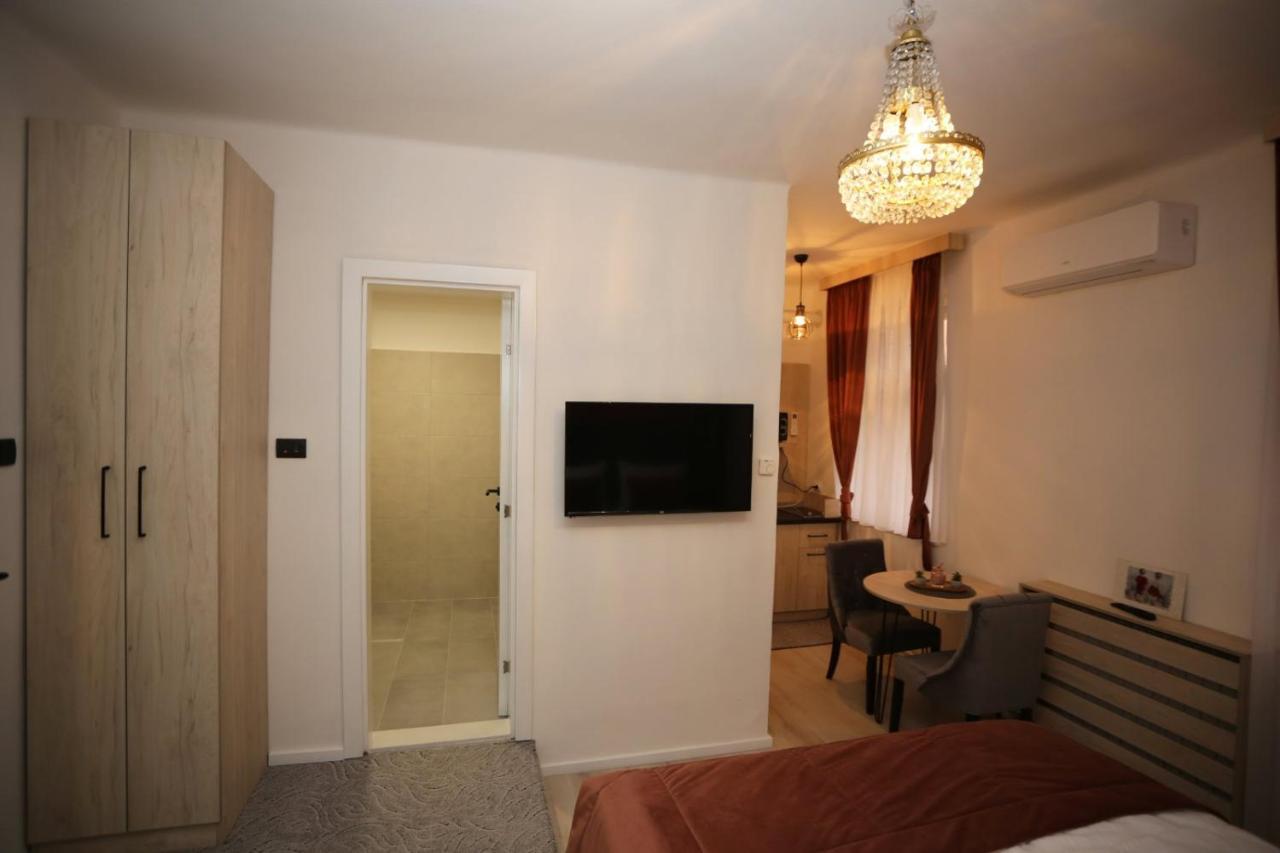 Apartments Artee Free Garage Parking Сараево Екстериор снимка