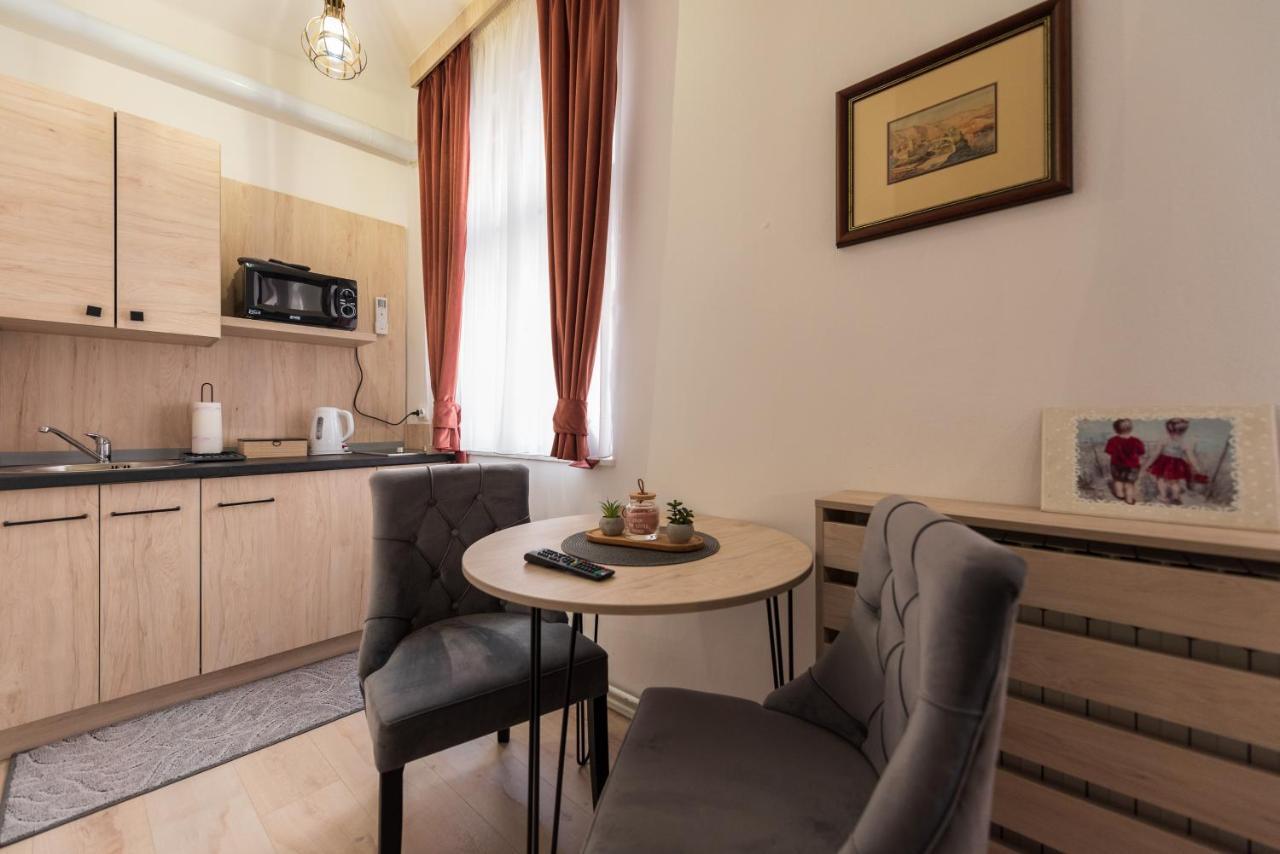Apartments Artee Free Garage Parking Сараево Екстериор снимка